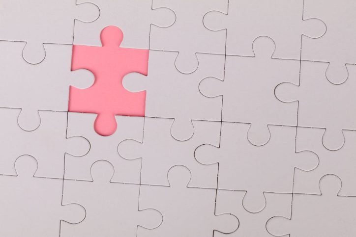 Through real-time tracking, negotiation analytics, and centralized document storage, a TMS solves the most common parcel management challenges.